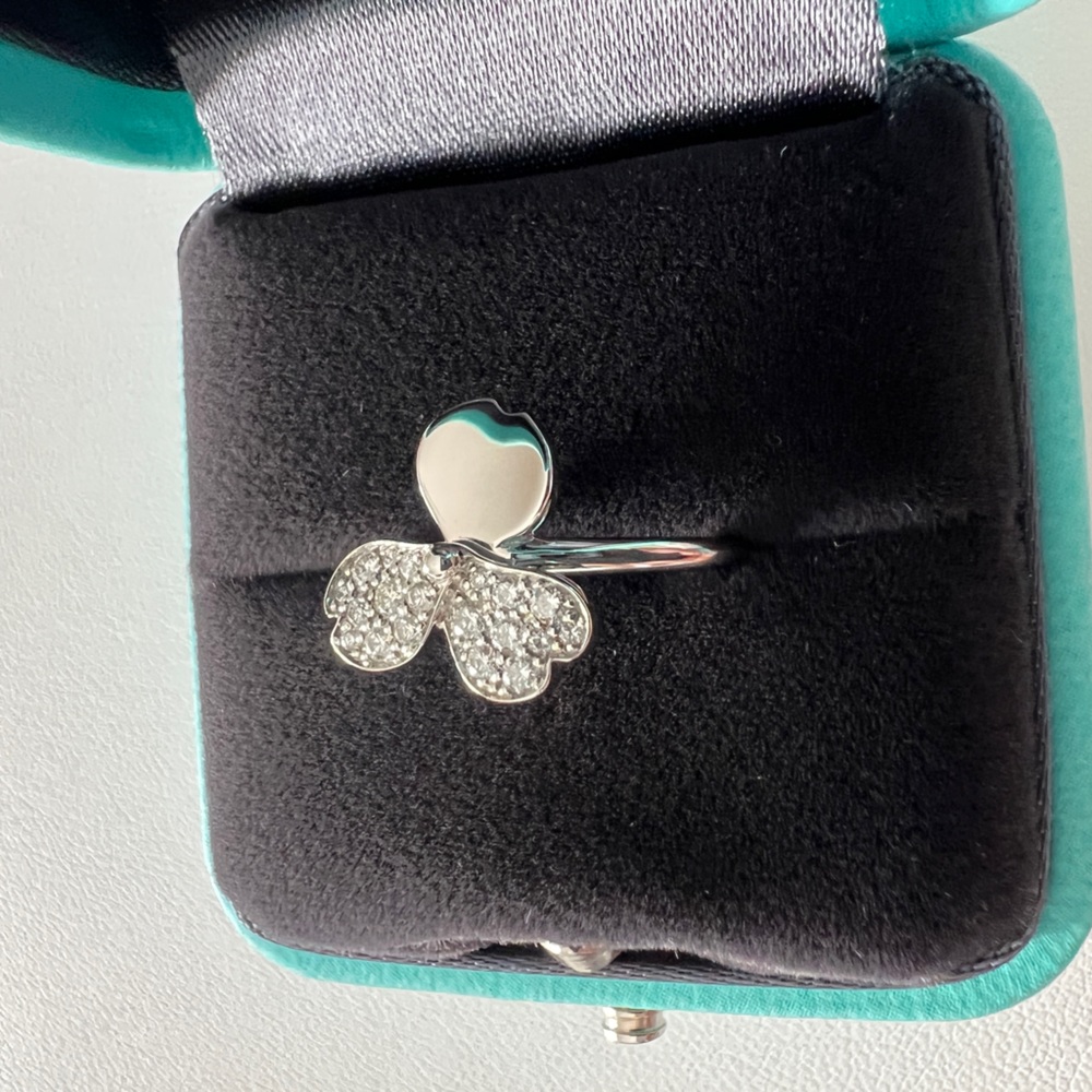 Paper‎ flower ring - Picture 4 of 10